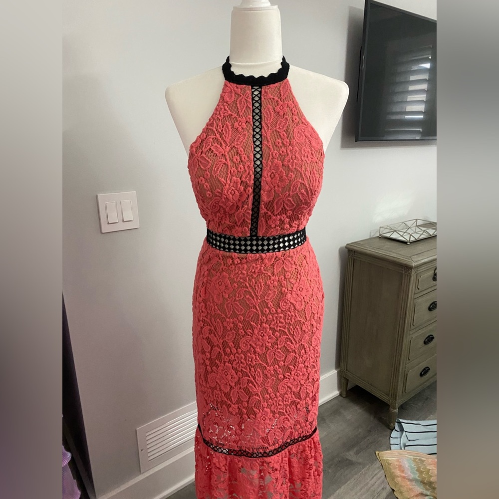 Beautiful lace dress with open back by ALC